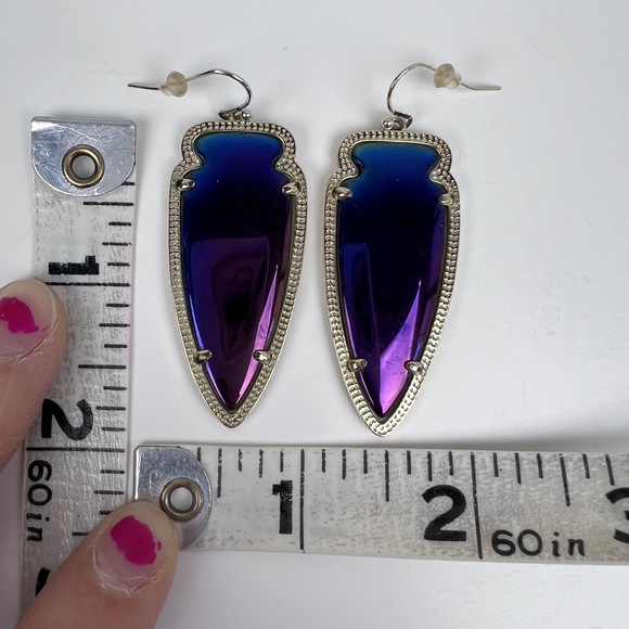 Kendra Scott Skylar Gold Arrowhead Earing Reversable Black-Irridescent w/ Duster - Picture 3 of 7